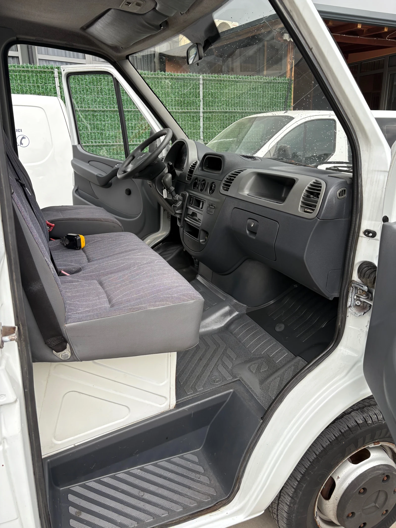 Mercedes-Benz Sprinter 416 САМОСВАЛ ДО3, 5Т - изображение 7