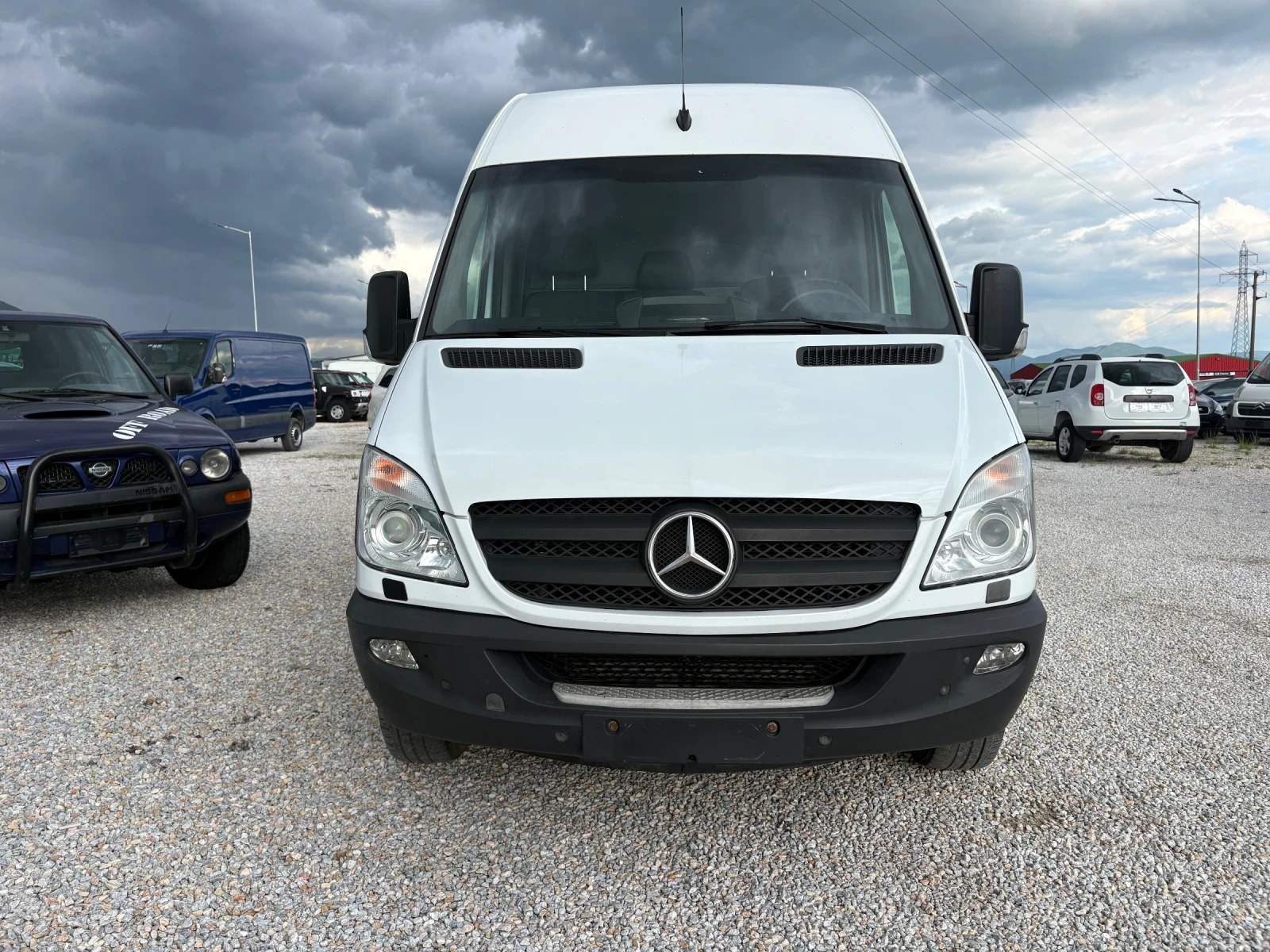 Mercedes-Benz Sprinter 319 CDI, снимка 2 - Бусове и автобуси - 54703120
