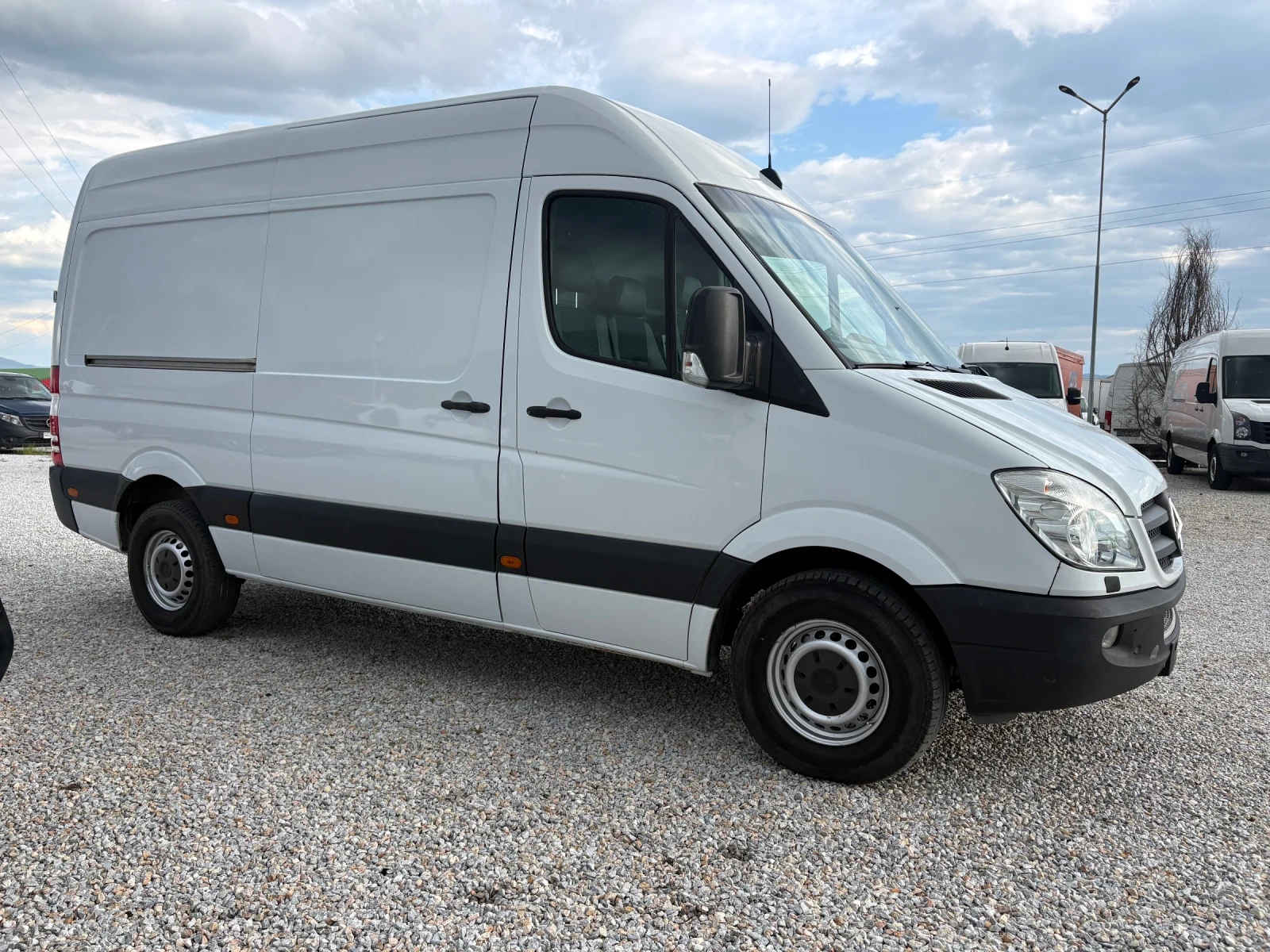 Mercedes-Benz Sprinter 319 CDI, снимка 3 - Бусове и автобуси - 54703120
