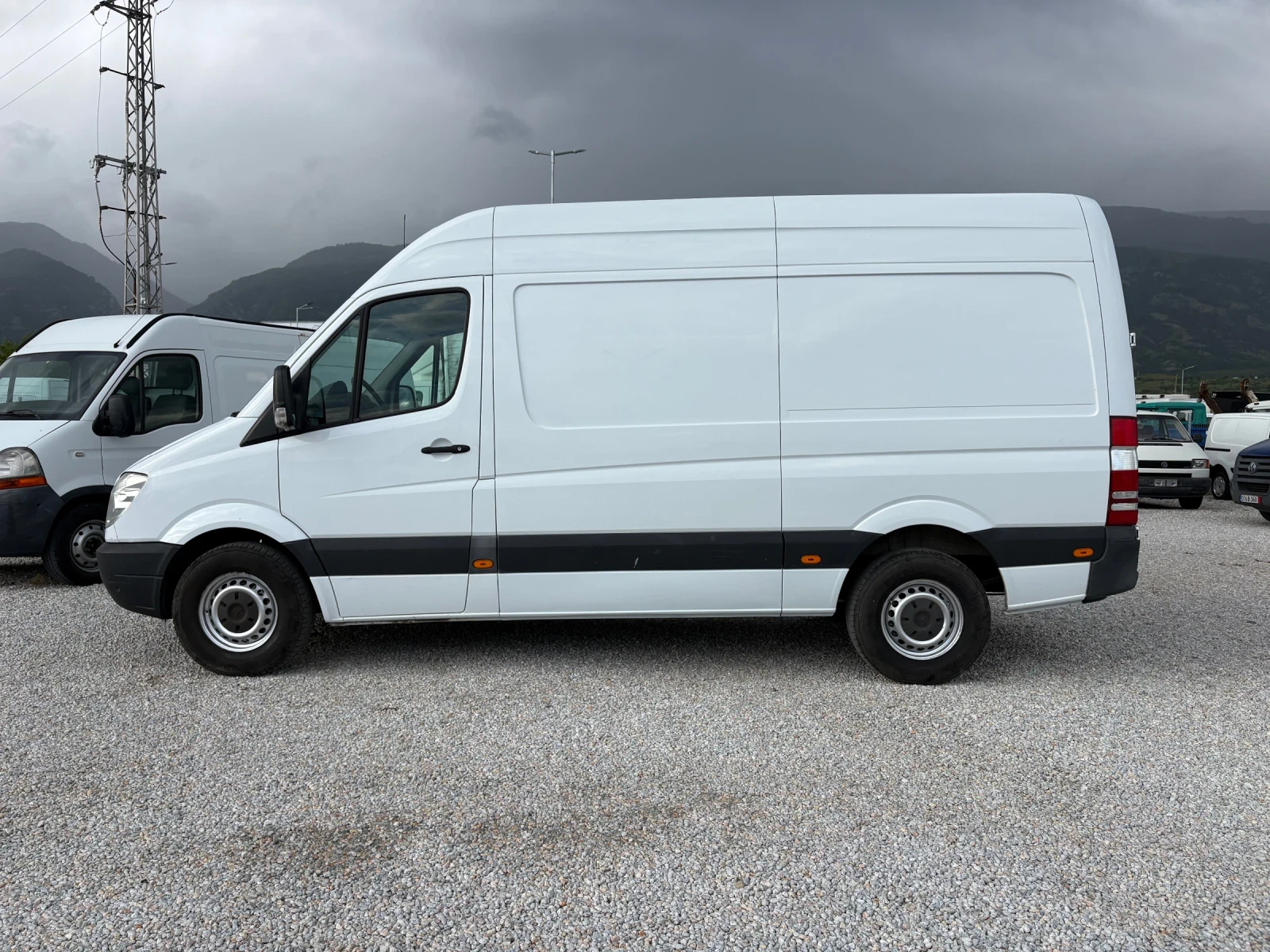 Mercedes-Benz Sprinter 319 CDI, снимка 7 - Бусове и автобуси - 54703120