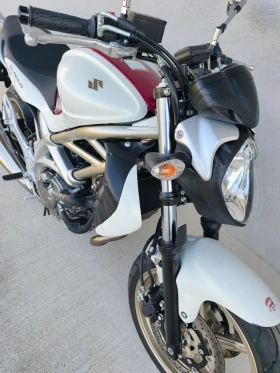 Suzuki Gladius 650i, 12.524 km, 2010 година, ЛИЗИНГ , снимка 5