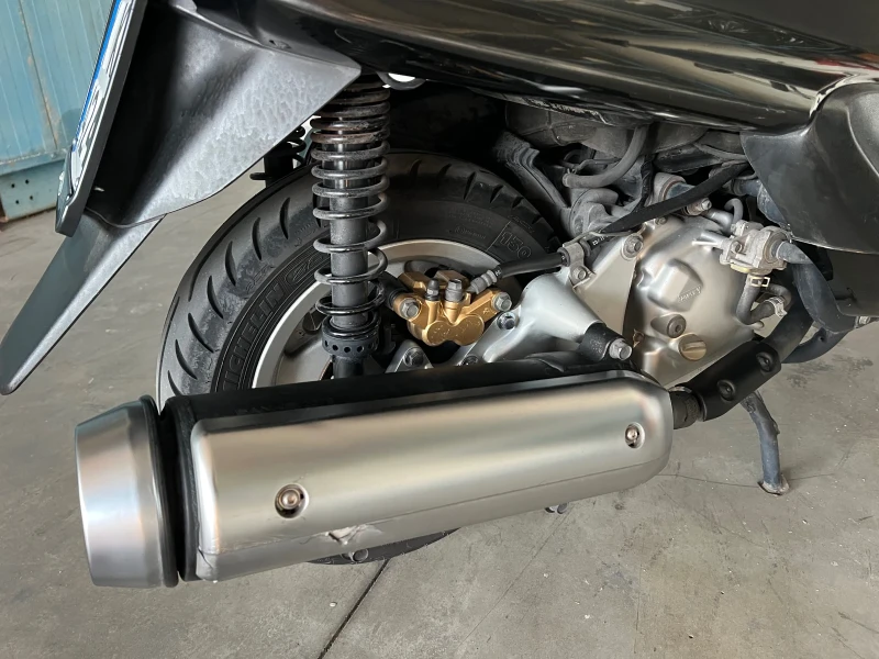 Yamaha Majesty 250, снимка 9 - Мотоциклети и мототехника - 52843452