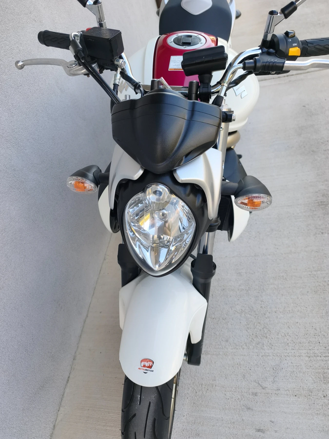 Suzuki Gladius 650i, 12.524 km, 2010 година, ЛИЗИНГ , снимка 10 - Мотоциклети и мототехника - 55539770