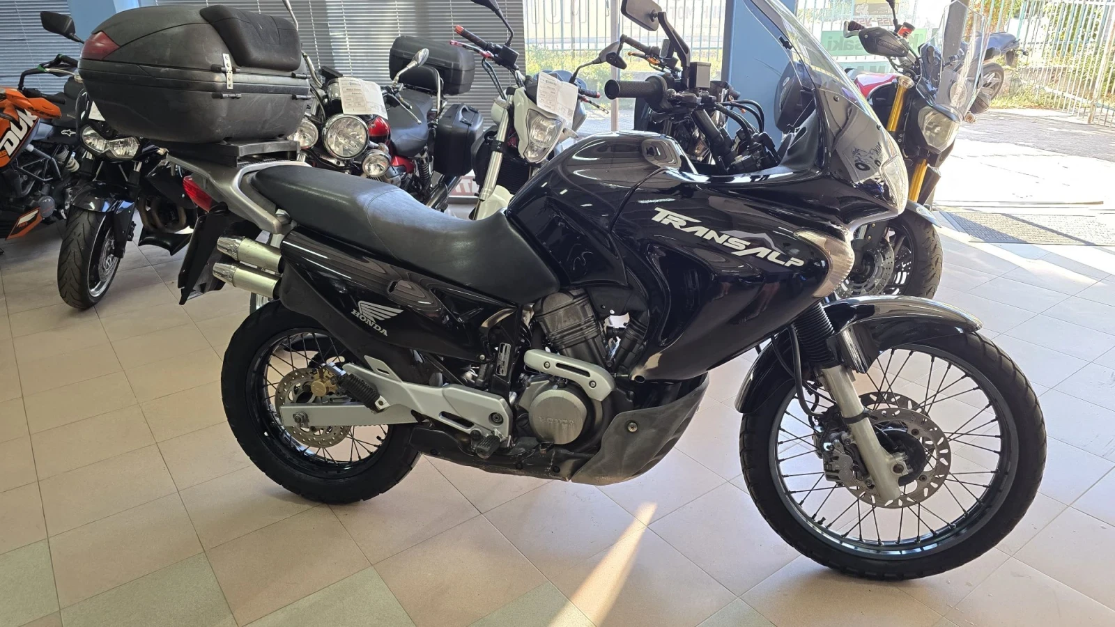 Honda Xlv 650 Лизинг !, снимка 4 - Мотоциклети и мототехника - 56136987