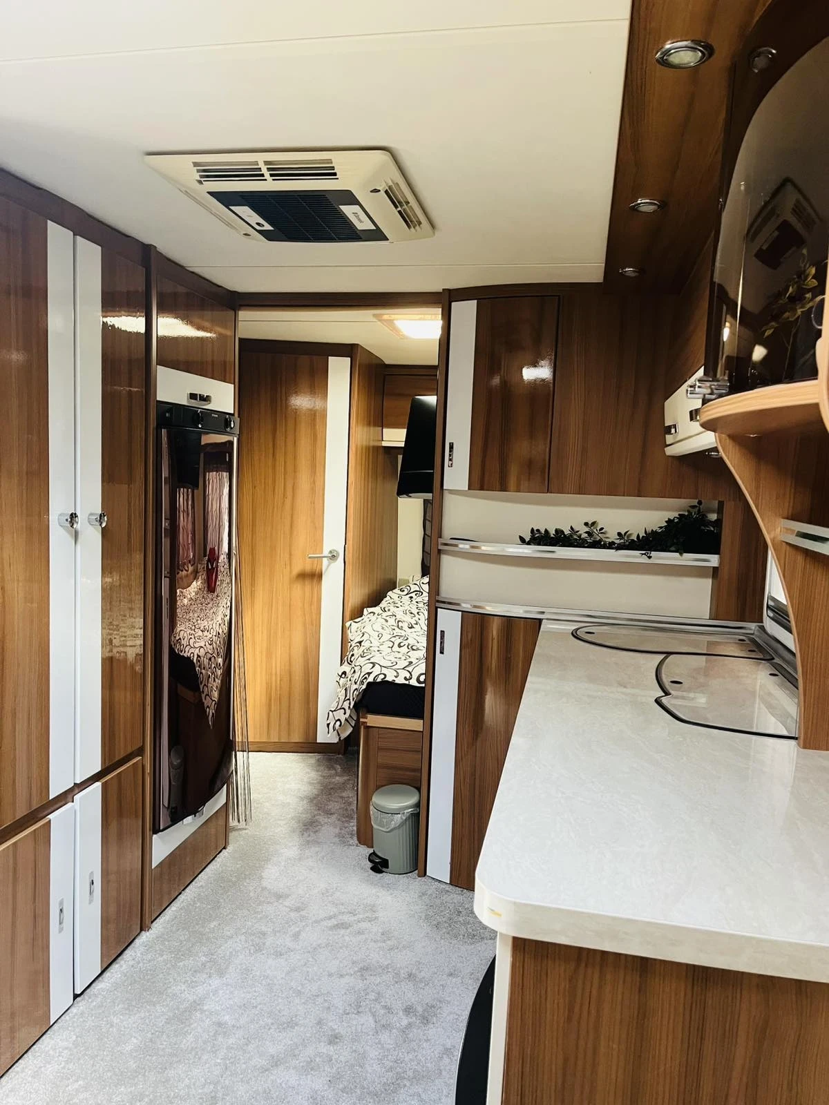 Каравана Tabbert Bellini 620 - изображение 10