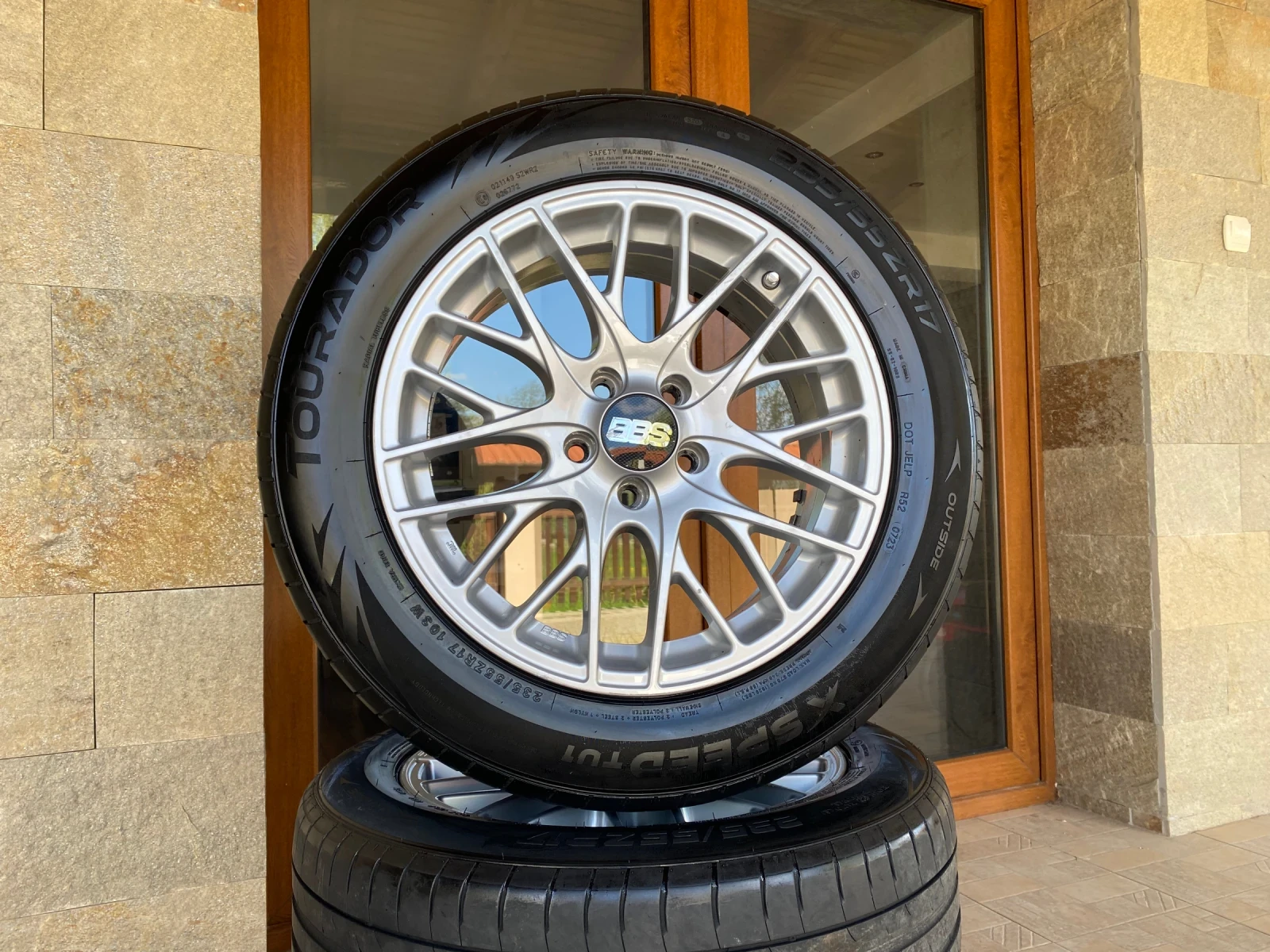 ���� � ������ 235/55R17 �� Skoda Yeti | Mobile.bg � ����������� 2