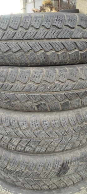 Гуми Всесезонни 145/70R13, снимка 1 - Гуми и джанти - 49119857