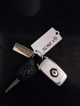 Renault Clio 1.6 E-tech Hybrid , снимка 12