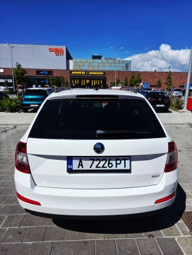 Skoda Octavia Автомат Hatchback, снимка 4