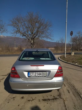 Mercedes-Benz E 200, снимка 3