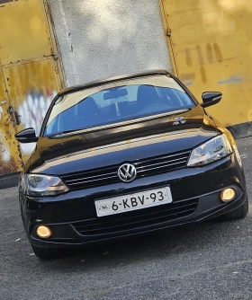     VW Jetta 1.6TDI  Bluemotion Comfortable 2013