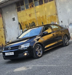     VW Jetta 1.6TDI  Bluemotion Comfortable 2013