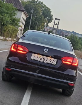 VW Jetta 1.6TDI  Bluemotion Comfortable 2013 | Mobile.bg    6