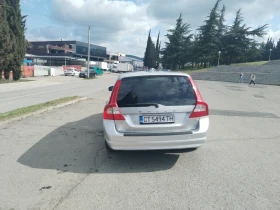 Volvo V70 В 70 - 5700 € / 11148.23 лв. - 54883406 6