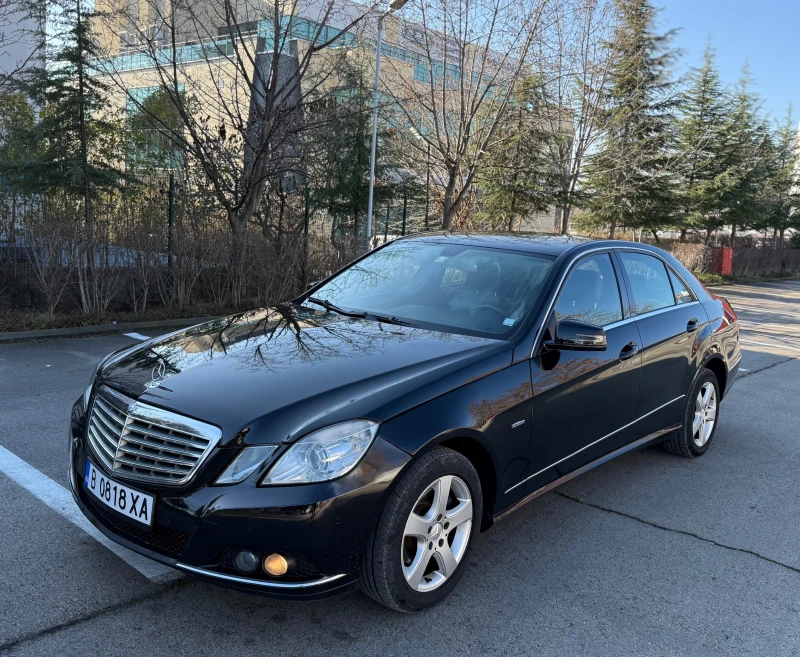 Mercedes-Benz E 220 CDI, снимка 1 - Автомобили и джипове - 48505461