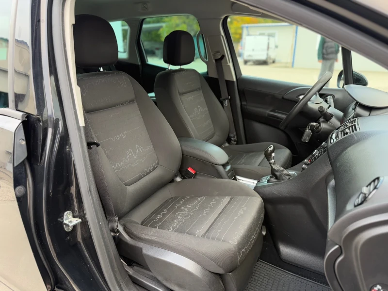 Opel Meriva, снимка 13 - Автомобили и джипове - 52085959