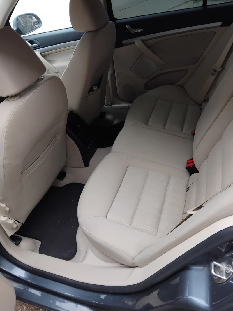 Skoda Octavia TSI, снимка 4 - Автомобили и джипове - 52413643