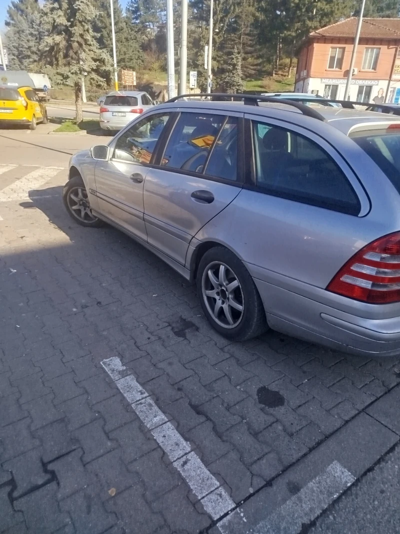 Mercedes-Benz C 220, снимка 5 - Автомобили и джипове - 52808937