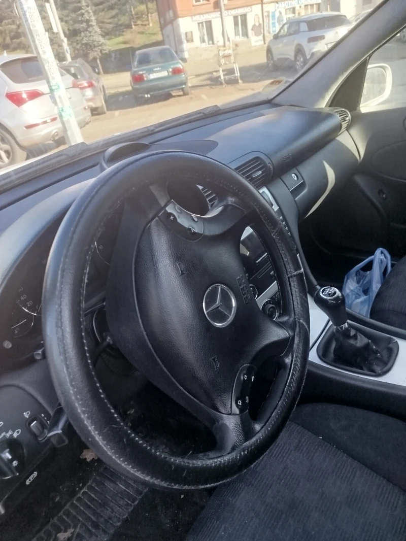 Mercedes-Benz C 220, снимка 8 - Автомобили и джипове - 52808937