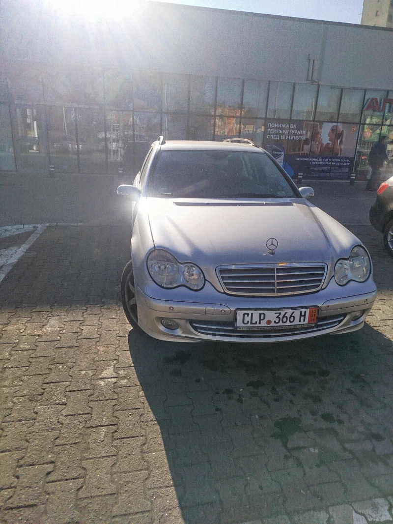 Mercedes-Benz C 220, снимка 2 - Автомобили и джипове - 52808937