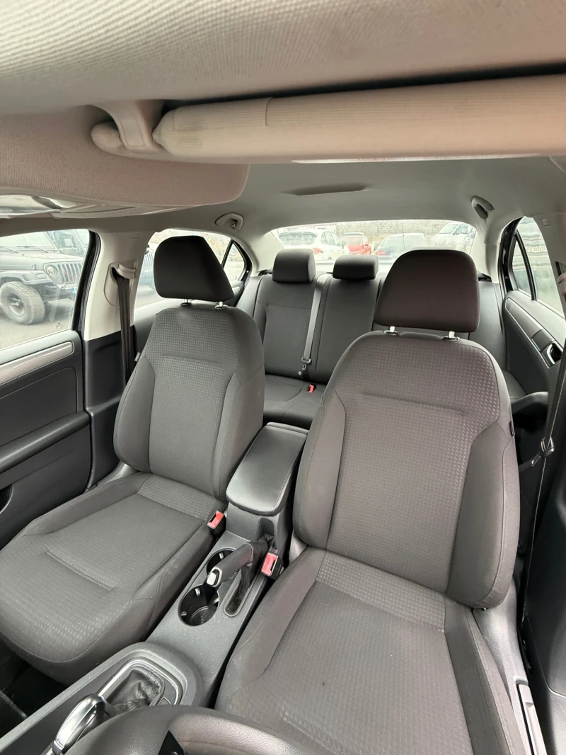 VW Jetta 1.4TSI, снимка 11 - Автомобили и джипове - 53210793