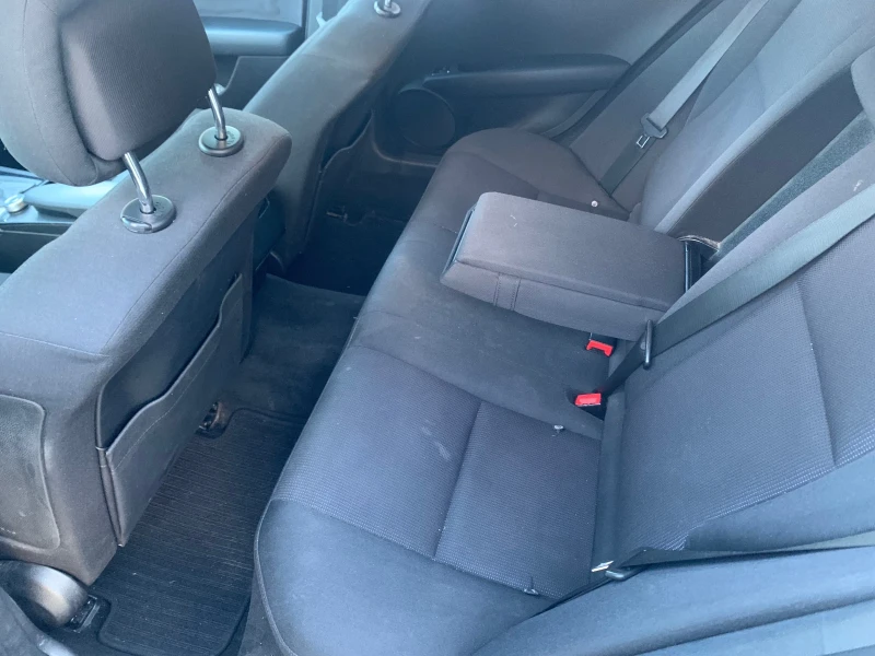 Mercedes-Benz C 200, снимка 8 - Автомобили и джипове - 53500760