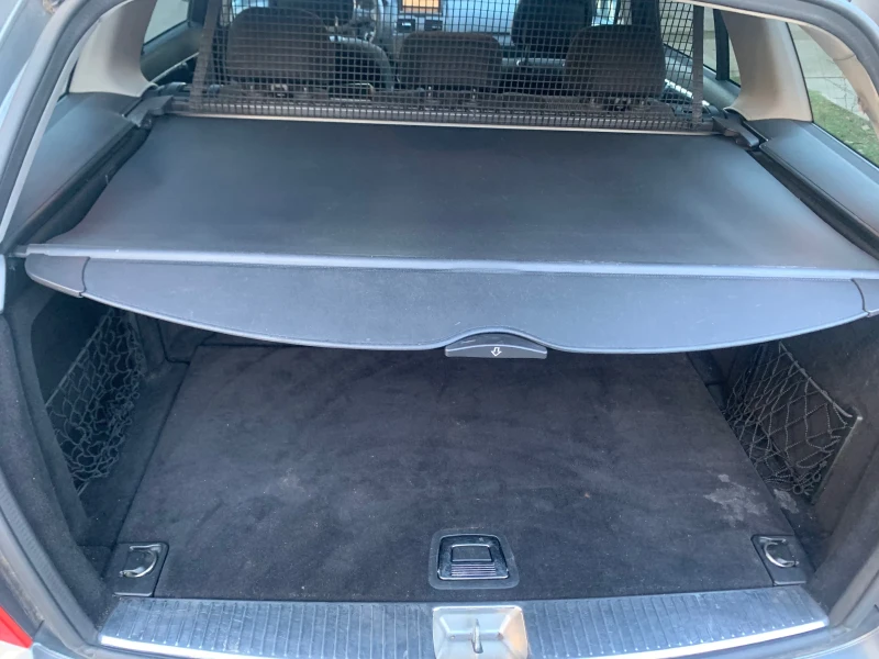 Mercedes-Benz C 200, снимка 9 - Автомобили и джипове - 53500760