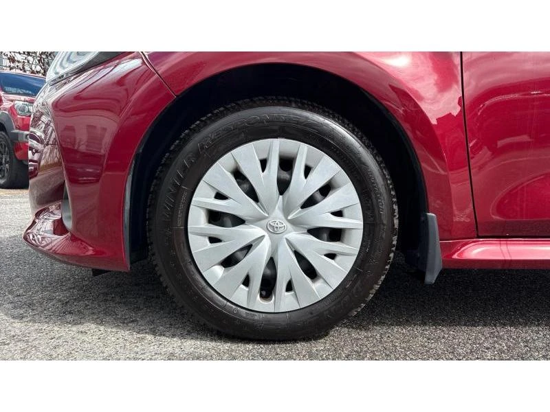 Toyota Yaris 1.5 FANCY 6MT, снимка 16 - Автомобили и джипове - 54088312