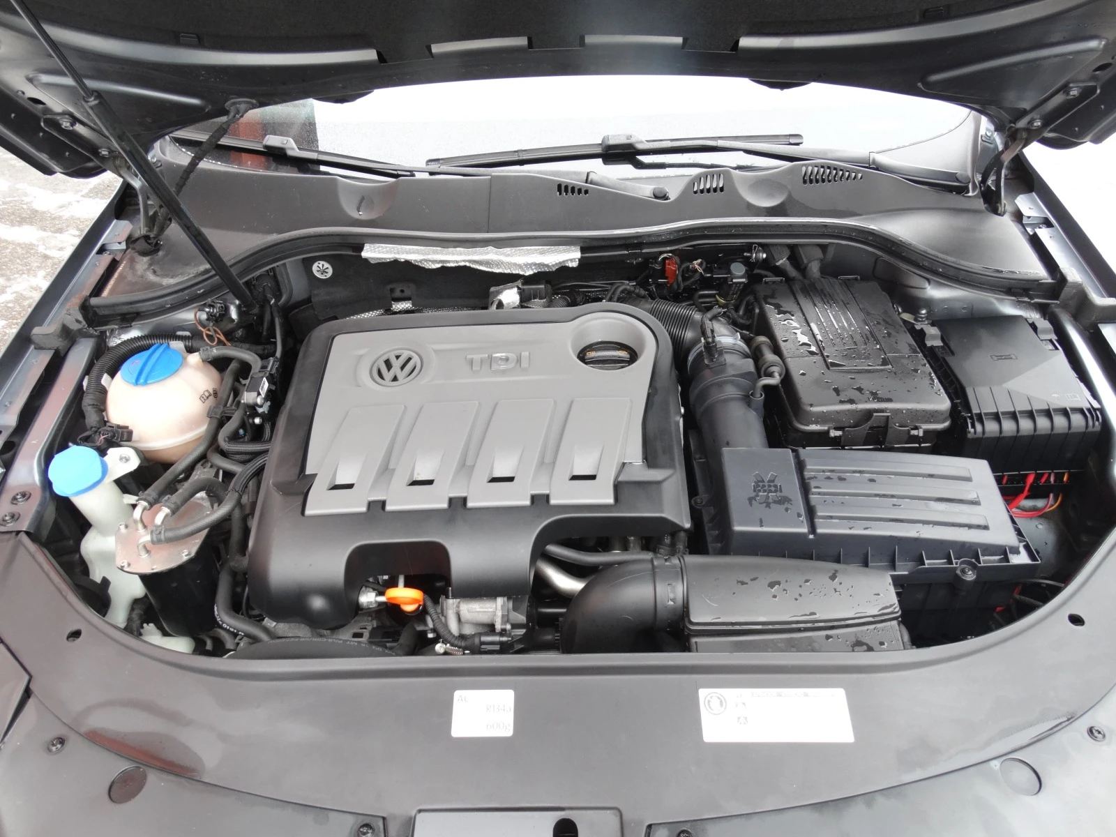VW Passat 2, 0 TDI | Mobile.bg — изображение 16