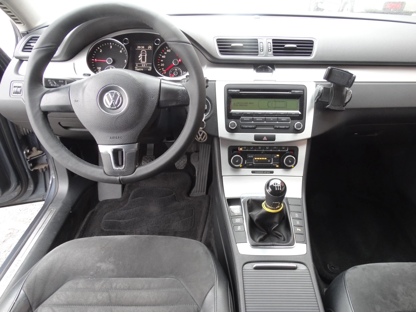 VW Passat 2, 0 TDI | Mobile.bg — изображение 11