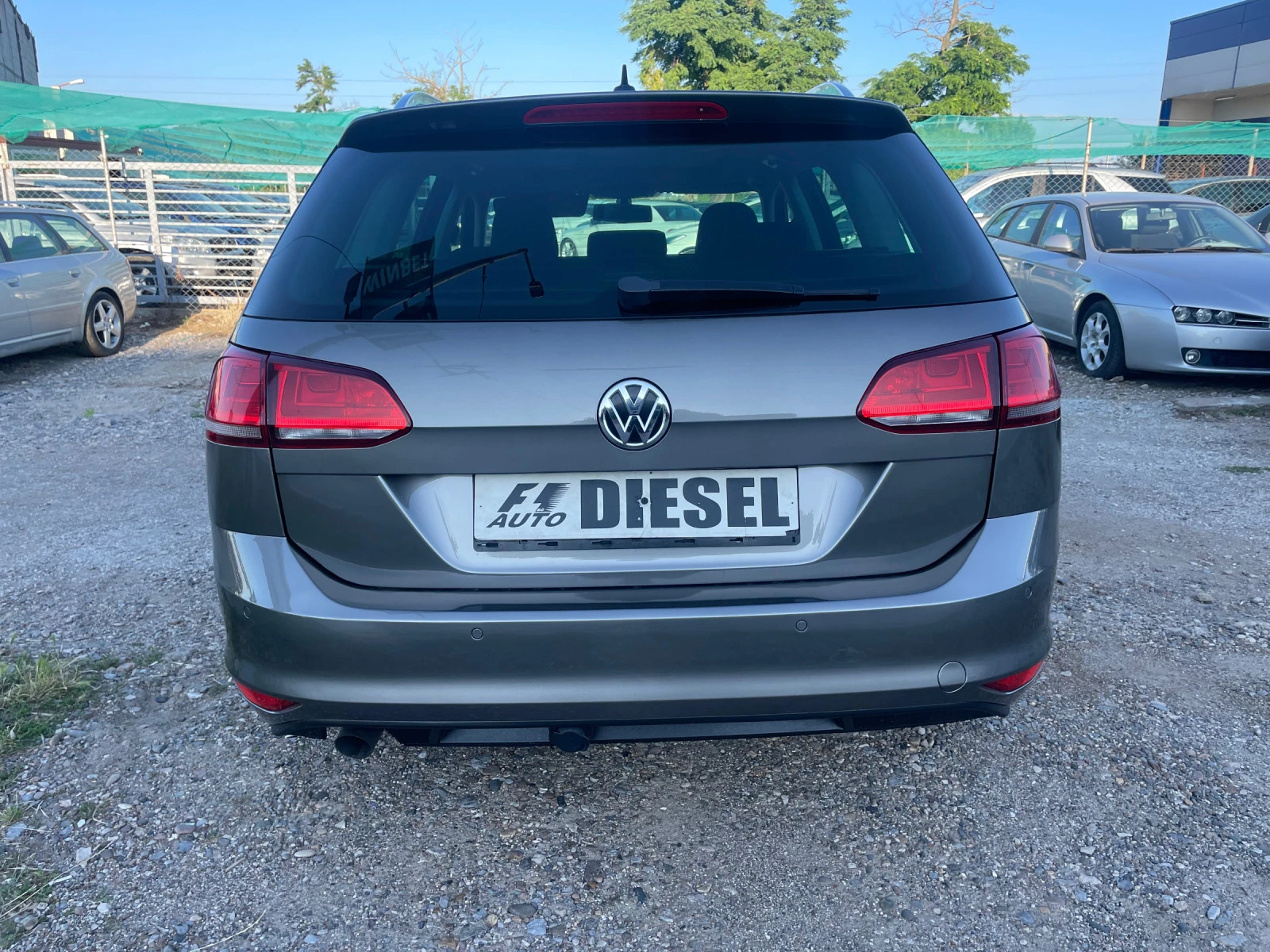 VW Golf 1.6TDI-АВТОМАТ-ПАНОРАМА-НАВИ - изображение 8