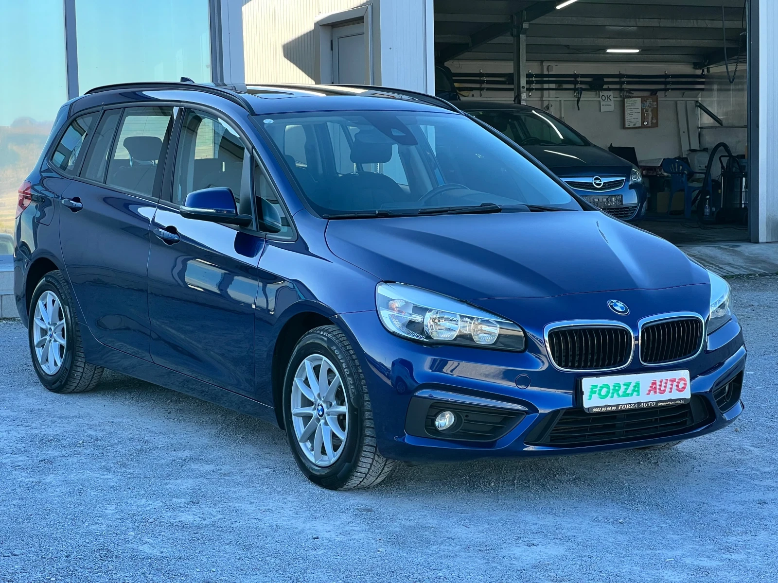 BMW 216 1.5D-GRAN TOURER-ПАНОРАМА-7МЕСТА-NAVI - изображение 3