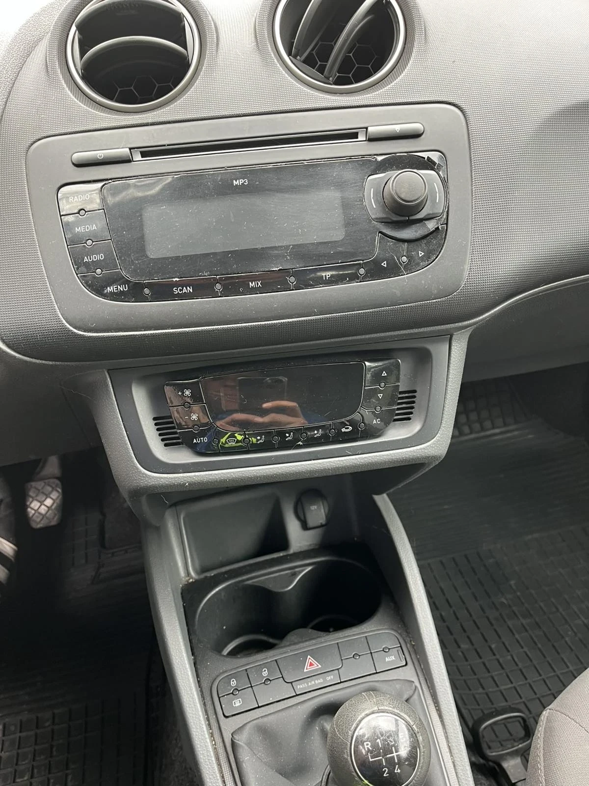 Seat Ibiza  - изображение 7