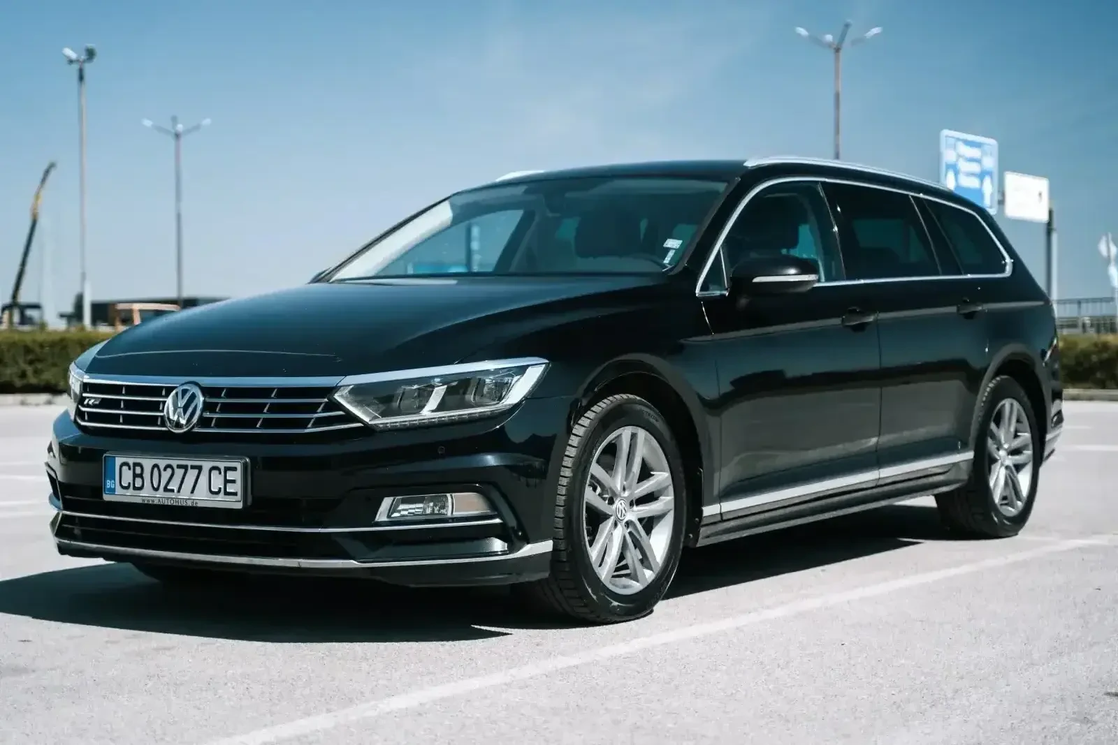 VW Passat  R Line 190кс DSG-6 - изображение 2
