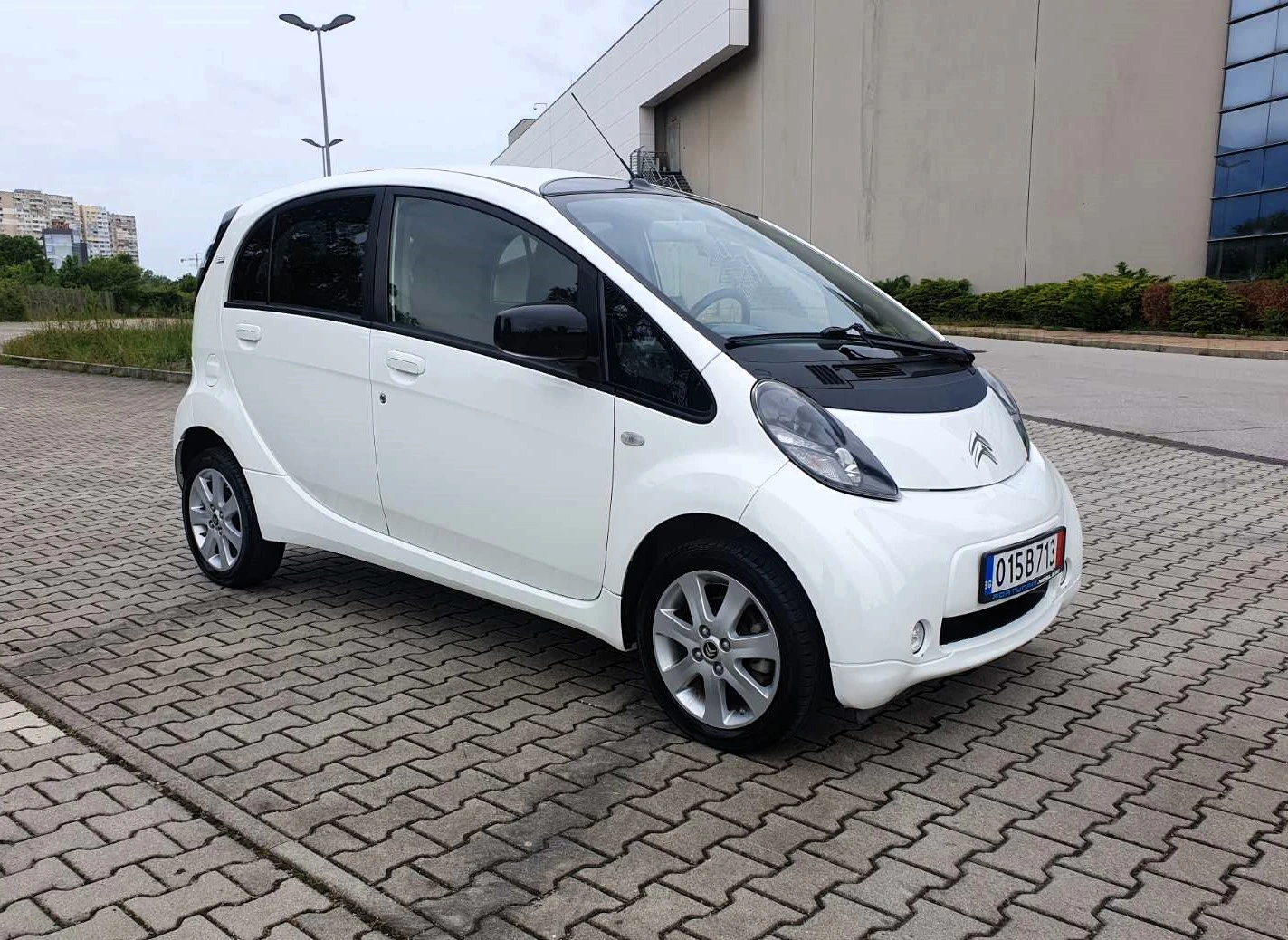 Citroen C - Zero Full electric Seduction - изображение 3