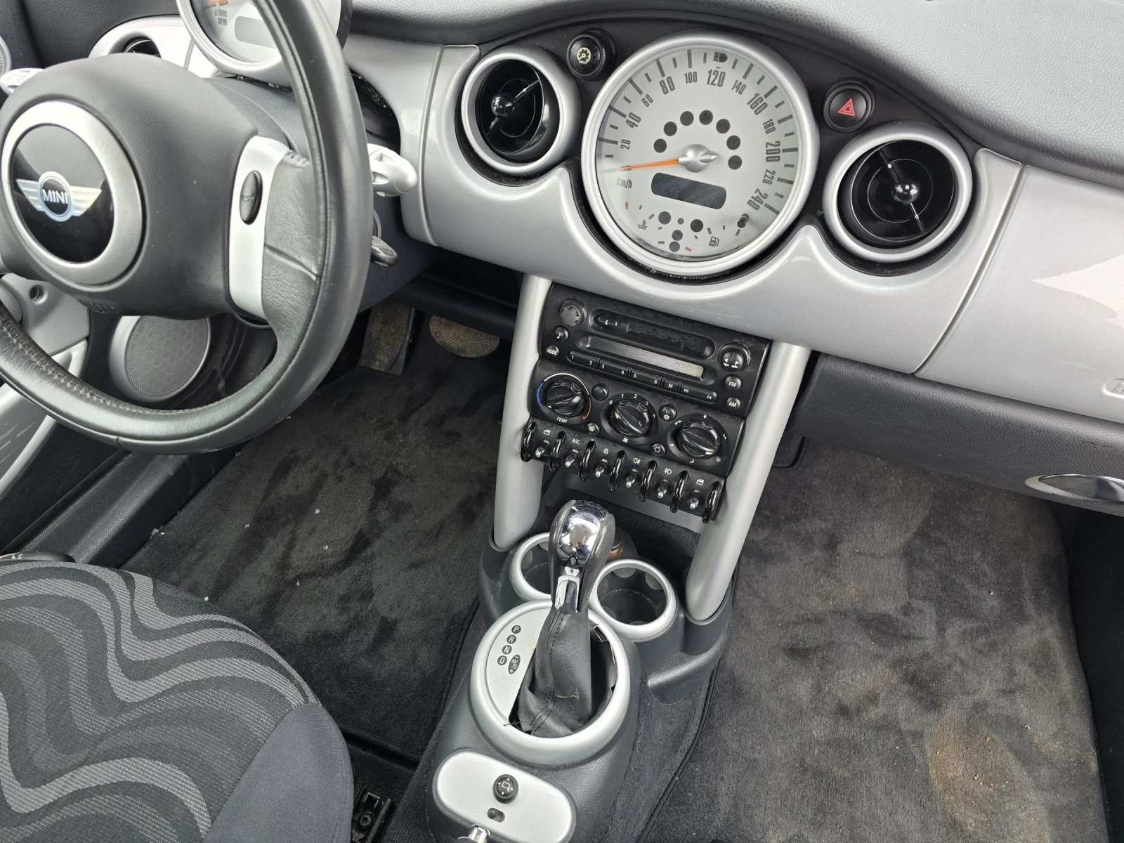 Mini Cooper 1.6 I  Автомат - изображение 8
