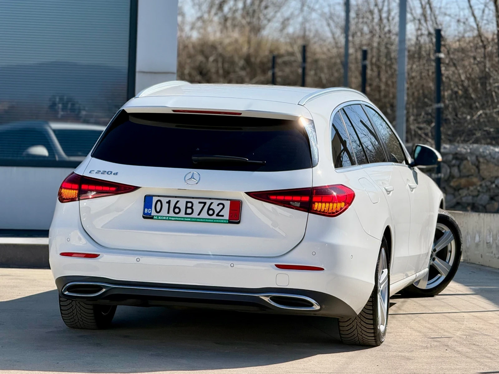 Mercedes-Benz C 220 220HP / MILD-HYBRID / AVANTGARDE / ПОДГРЕВ / NAVI , снимка 6 - Автомобили и джипове - 53860772