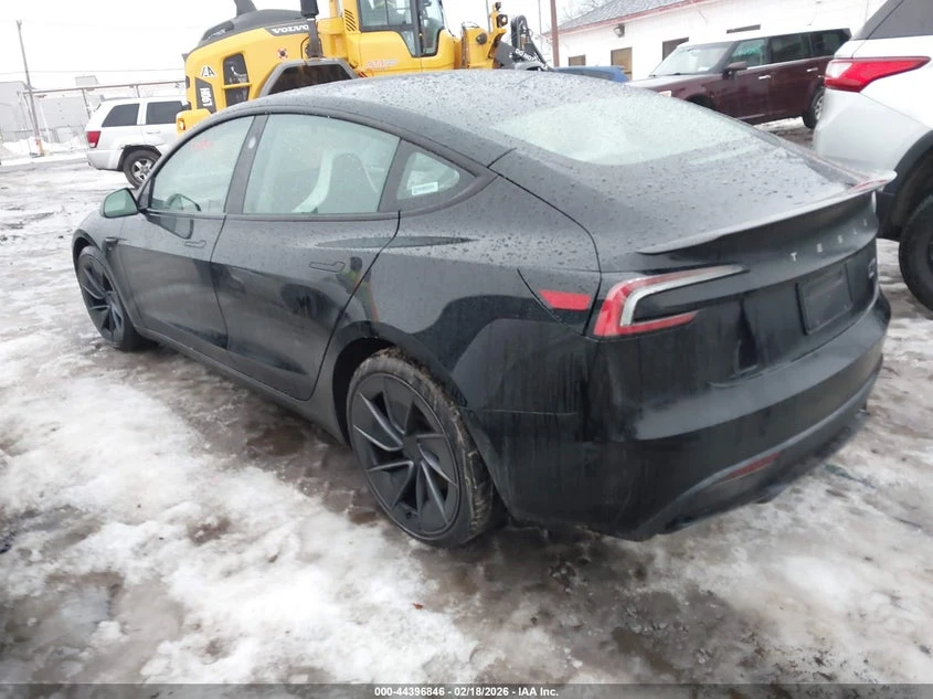 Tesla Model 3 Performance All-Wheel Drive | Mobile.bg � ����������� 3