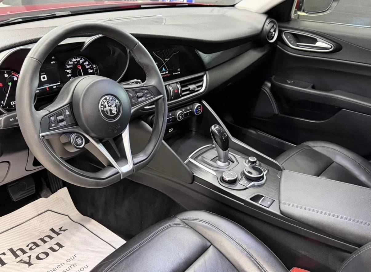 Alfa Romeo Giulia Q4 KEYLESS ПЪЛНА СЕРВИЗНА ИСТОРИЯ БЕЗ ИНЦИДЕНТ, снимка 6 - Автомобили и джипове - 54210391