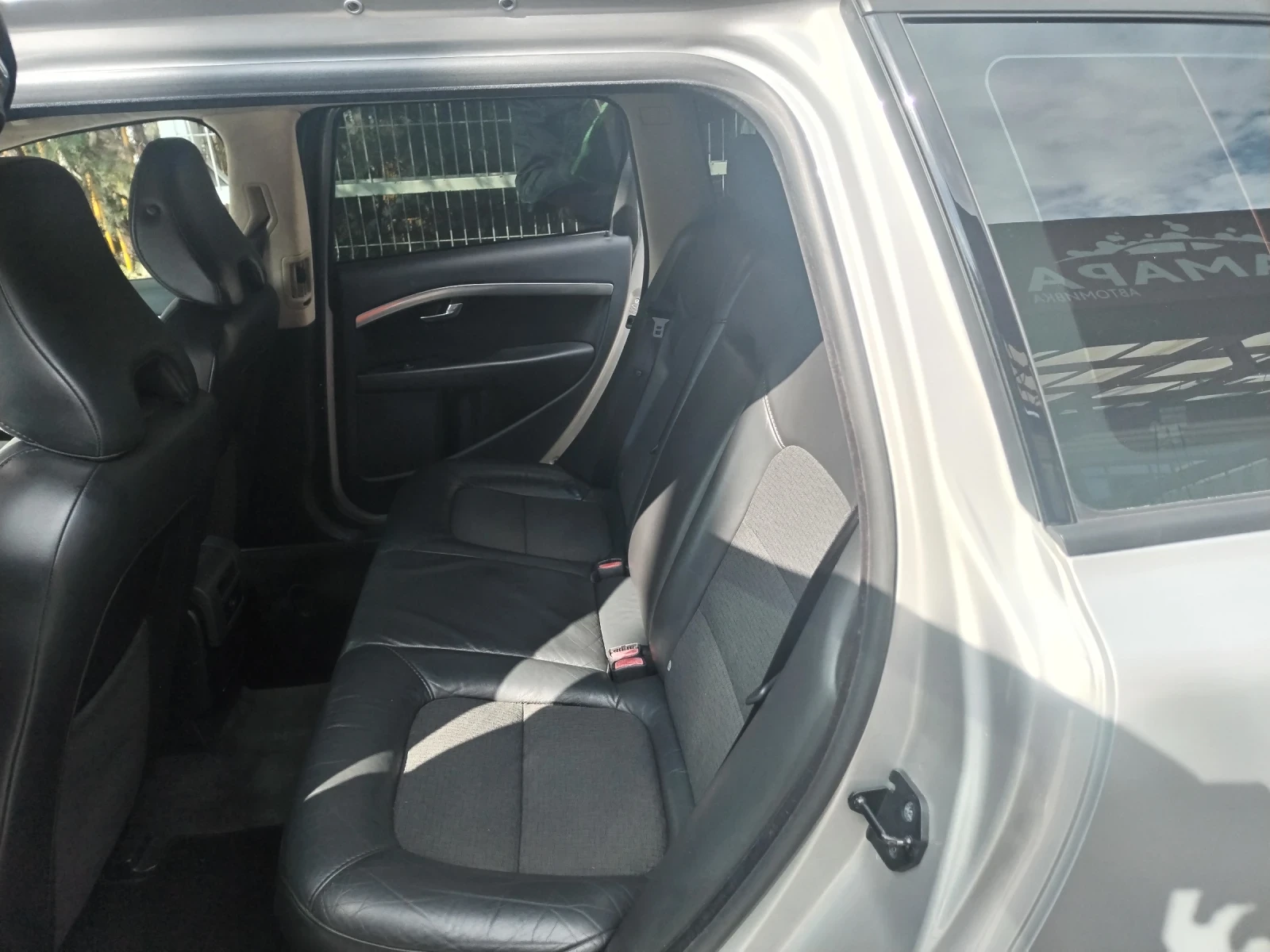 Volvo V70 В 70, снимка 13 - Автомобили и джипове - 54234331