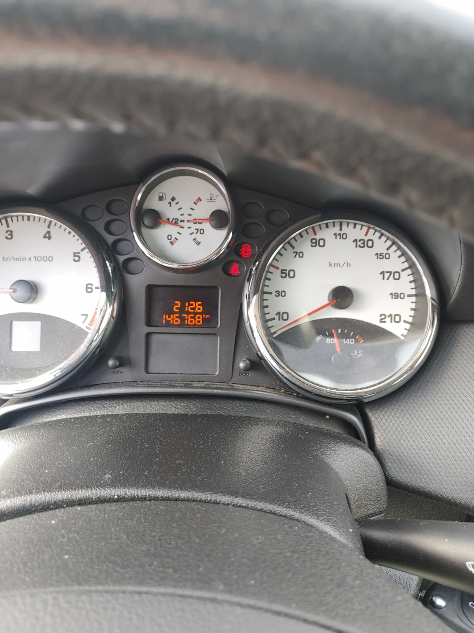 Peugeot 207, снимка 10 - Автомобили и джипове - 54247140