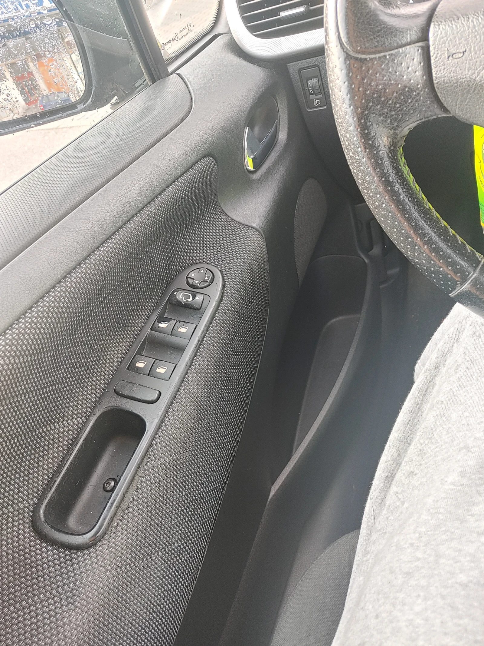 Peugeot 207, снимка 14 - Автомобили и джипове - 54247140