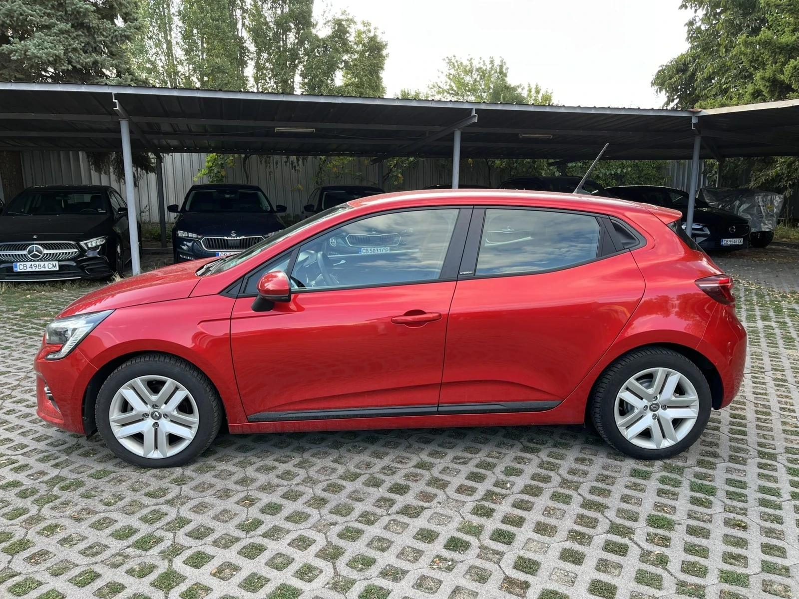 Renault Clio 1.6 E-Tech, снимка 2 - Автомобили и джипове - 54636673