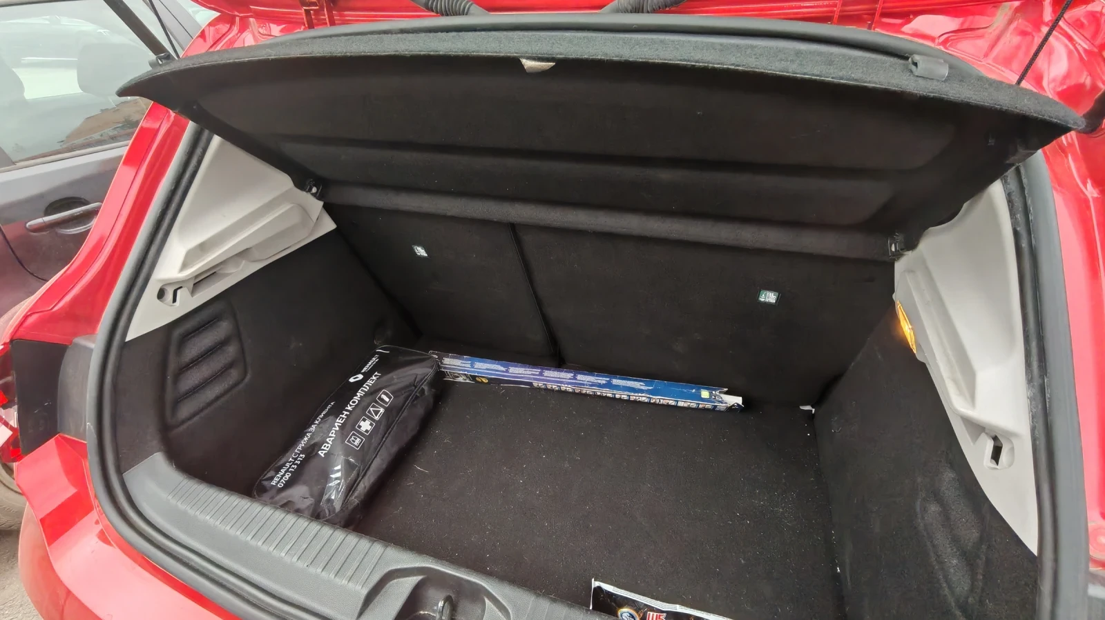 Renault Clio 1.6 E-Tech, снимка 8 - Автомобили и джипове - 54636673