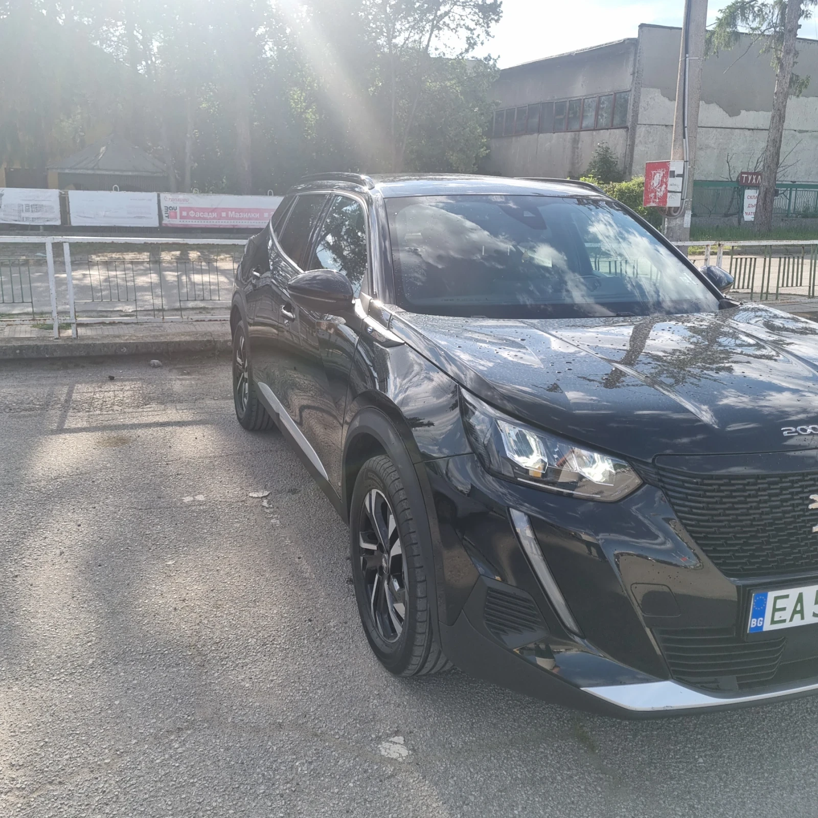 Peugeot 2008 Allure, снимка 2 - Автомобили и джипове - 54692394