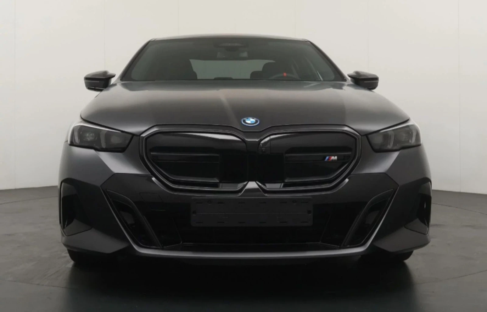 BMW i5, снимка 5 - Автомобили и джипове - 54883070