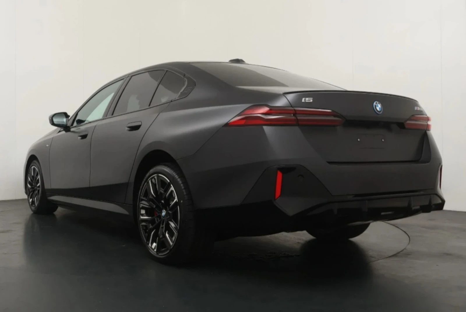 BMW i5, снимка 6 - Автомобили и джипове - 54883070