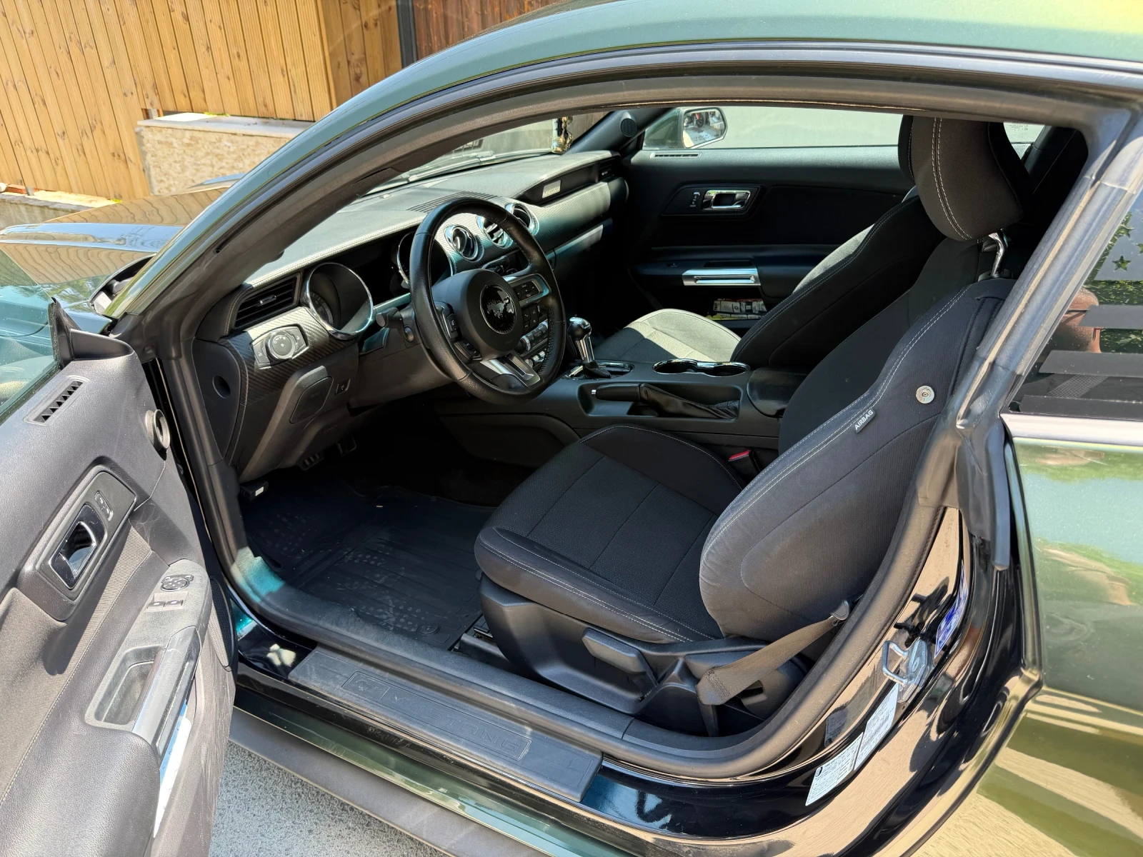 Ford Mustang 3.7 V6 Automatic, снимка 8 - Автомобили и джипове - 54991445