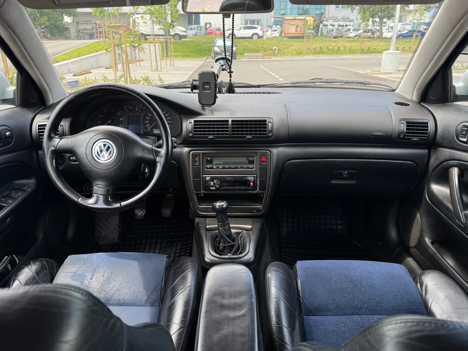 VW Passat 1.8T, снимка 5 - Автомобили и джипове - 55010424