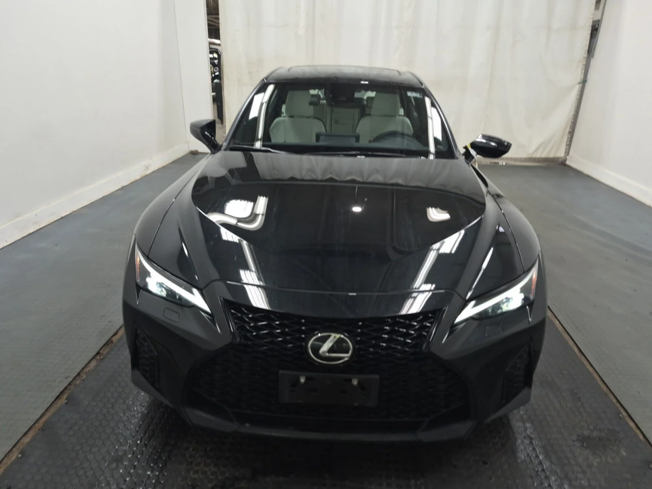 Lexus IS 350 AWD 3.5L 6cyl, снимка 2 - Автомобили и джипове - 55134930